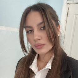 Фотография репетитора Лакеева Арина Александровна