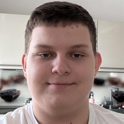 Фотография репетитора Земляков Максим Викторович