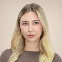 Фотография репетитора Волкова Полина Алексеевна