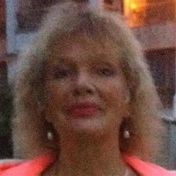 Фотография репетитора Плотникова Любовь Евгеньевна