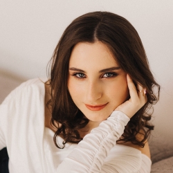 Фотография репетитора Фатхуллова Зиля Маратовна