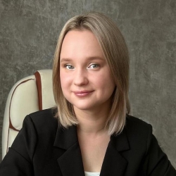 Фотография репетитора Приходько Юлия Алексеевна