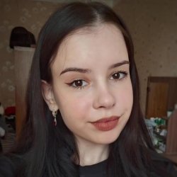 Фотография репетитора Хусаинова Алена Дамировна