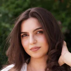 Фотография репетитора Овакимян Елена Арменовна