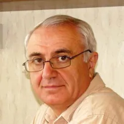 Фотография репетитора Зарифян Сергей Эдуардович