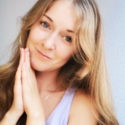 Фотография репетитора Базылева Юлия Александровна