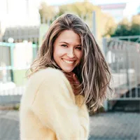 Фотография репетитора Петракова Алена Алексеевна