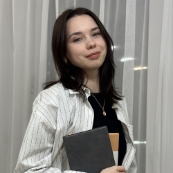 Фотография репетитора Иванова Диана Сергеевна