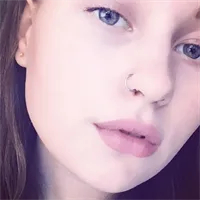 Фотография репетитора Леонова Алена Максимовна