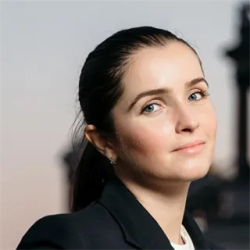 Фотография репетитора Омелькович Олеся Владимировна