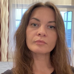 Фотография репетитора Зверева Юлия Сергеевна