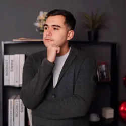 Фотография репетитора Бутович Александр Юрьевич