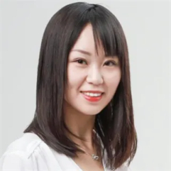 Фотография репетитора Чжан Юйин 