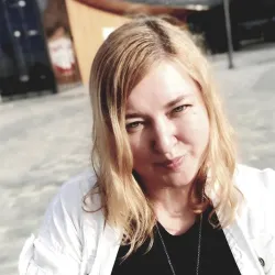 Фотография репетитора Попова Екатерина Петровна