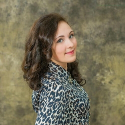 Фотография репетитора Ивикеева Вера Павловна