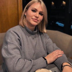 Фотография репетитора Романова Анастасия Юрьевна