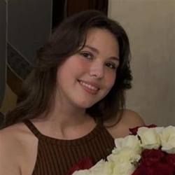 Фотография репетитора Леонова Каролина Романовна