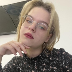 Фотография репетитора Углова Анна Алексеевна