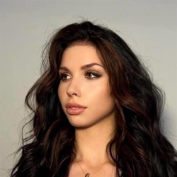 Фотография репетитора Землякова Роза Игоревна