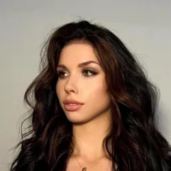 Фотография репетитора Землякова Роза Игоревна