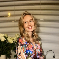 Фотография репетитора Белодед Василиса Романовна