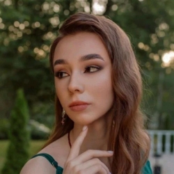 Фотография репетитора Шелепова Вероника Сергеевна