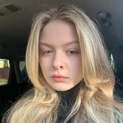 Фотография репетитора Попова Анастасия Алексеевна