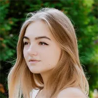 Фотография репетитора Калягина Арина Романовна