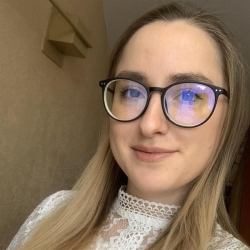 Фотография репетитора Лованова Ирина Евгеньевна