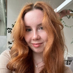 Фотография репетитора Теплинская Александрина Николаевна