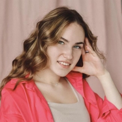 Фотография репетитора Великородная Виктория Сергеевна