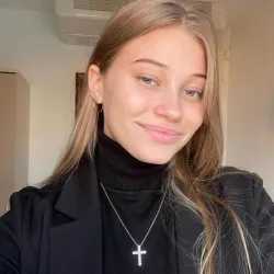 Фотография репетитора Хухарева Александра Алексеевна