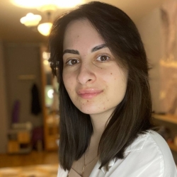 Фотография репетитора Овчарова Елена Романовна