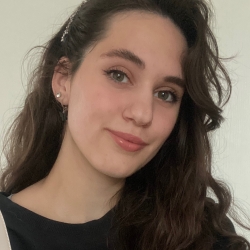 Фотография репетитора Оболонная Алеся Игоревна