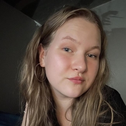 Фотография репетитора Карпова Анжелика Андреевна