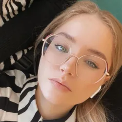 Фотография репетитора Максименко Алина Денисовна