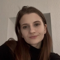 Фотография репетитора Бут Екатерина Евгеньевна