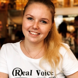 Фотография репетитора Зырянова Анастасия Игоревна