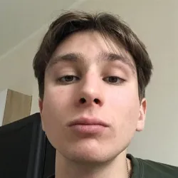 Фотография репетитора Комиссаров Максим Игоревич