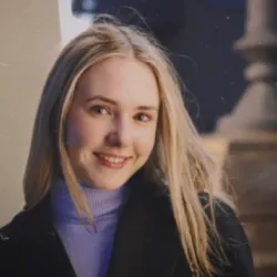 Фотография репетитора Жайворонская Полина Сергеевна