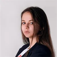 Фотография репетитора Максутова Алина Олеговна