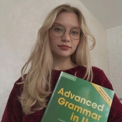 Фотография репетитора Карамышева Виктория Евгеньевна