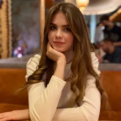 Фотография репетитора Смирнова Арина Денисовна