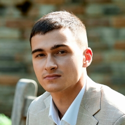 Фотография репетитора Жуков Артём Алексеевич