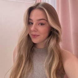 Фотография репетитора Гордеева Арина Вячеславовна