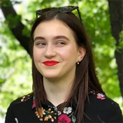 Фотография репетитора Олейникова Полина Дмитриевна