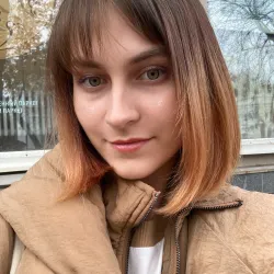 Фотография репетитора Комарова Дарья Алексеевна