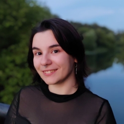 Фотография репетитора Пономарева Полина Андреевна