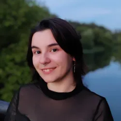 Фотография репетитора Пономарева Полина Андреевна