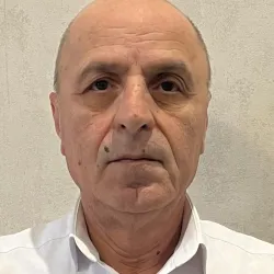 Фотография репетитора Галстян Роберт Анушаванович